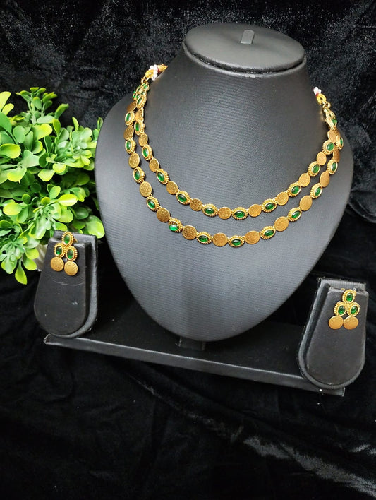 Double Layer Kashi Necklace with Emerald Kemp Stones